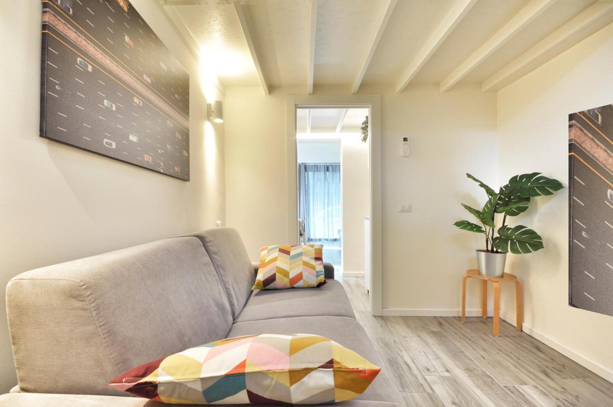 Ihost Apartment - Arganini 22 Milaan Buitenkant foto